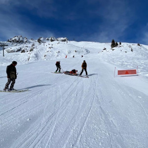 CMFP Costa équipe l’ANPSP en matériel pour leurs formations des pisteurs secouristes